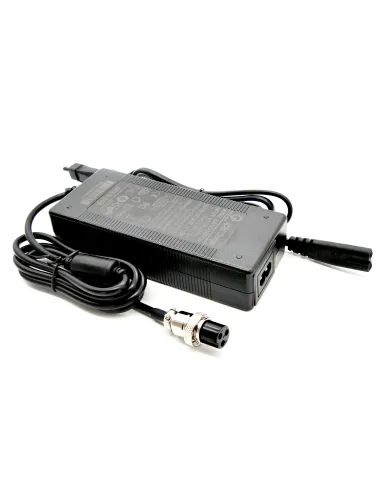 Chargeur pour trottinette électrique 1,5A 54,6V | 7way
