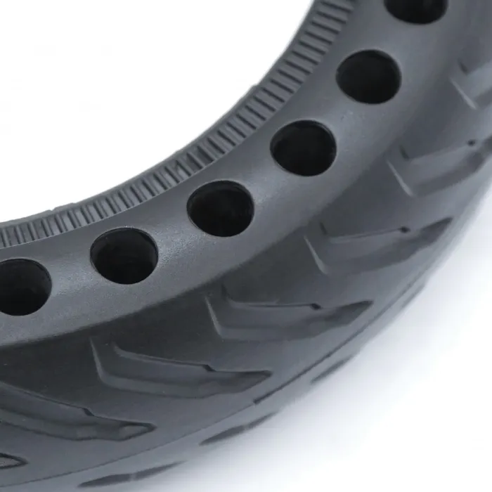 Pneu plein pour trottinette électrique 8,5x2 pouces
